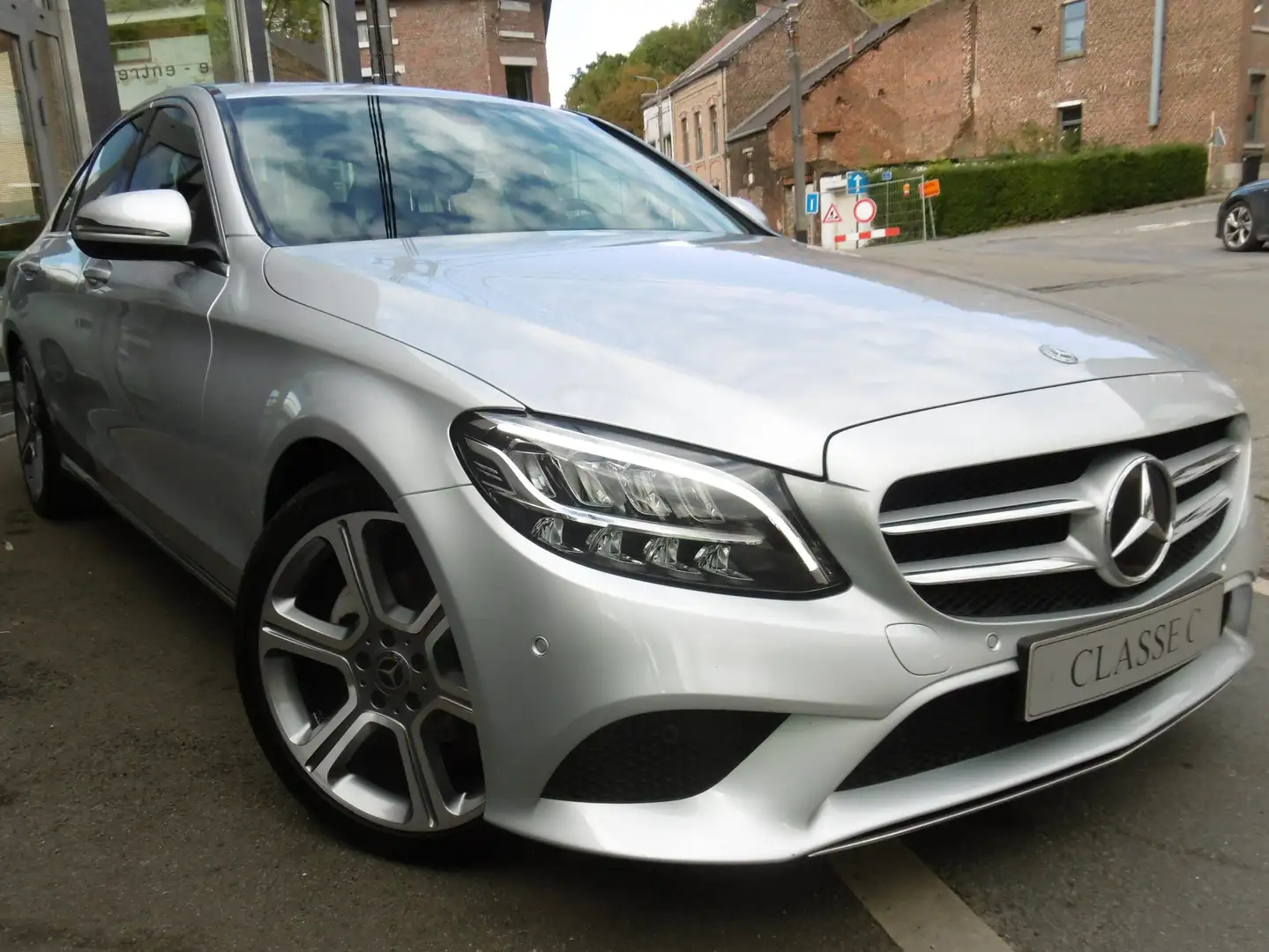 Mercedes-Benz C 180 d AVANTGARDE / BOITE AUTOMATIQUE / JANTES 18 P Plateado - 2