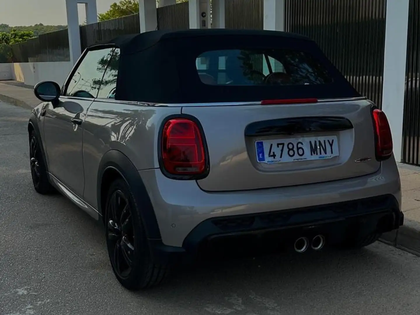 MINI John Cooper Works Cabrio Beige - 1
