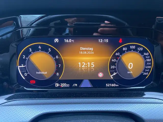 Volkswagen Golf view 10