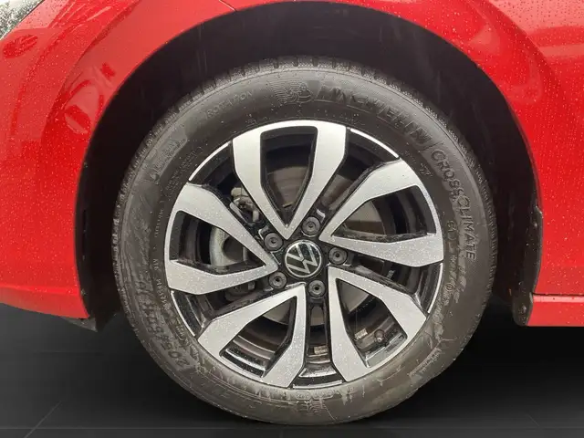 Volkswagen Golf view 7