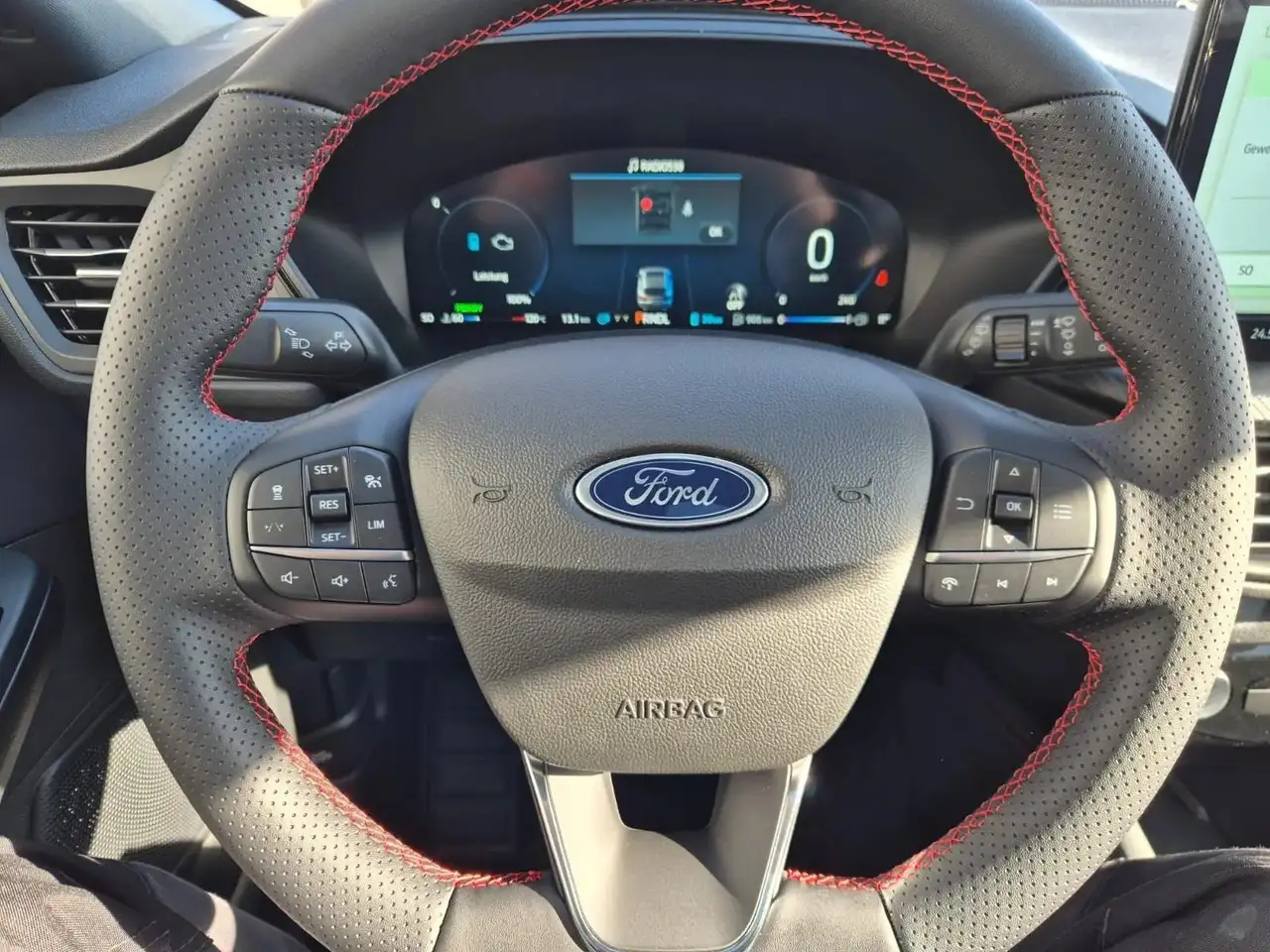 Ford Kuga Kuga 2.5 Duratec PHEV ST-LINE X 14