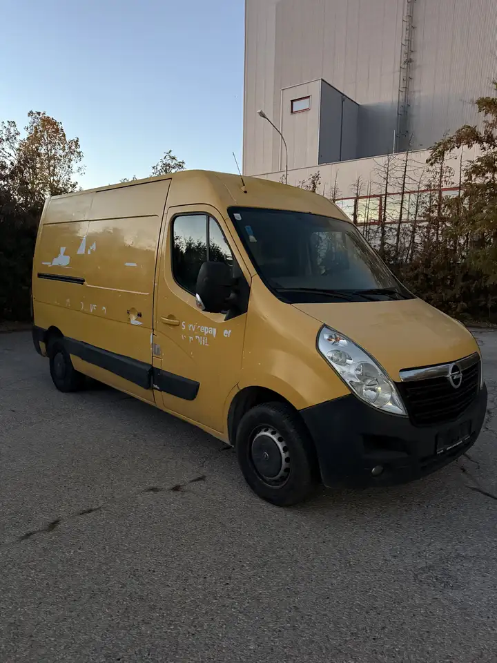 Opel Movano