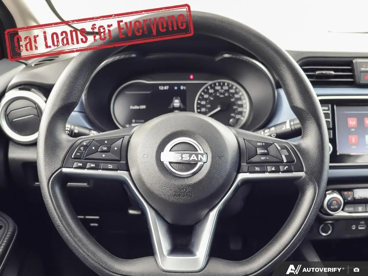 Nissan Versa снимка Nissan Versa