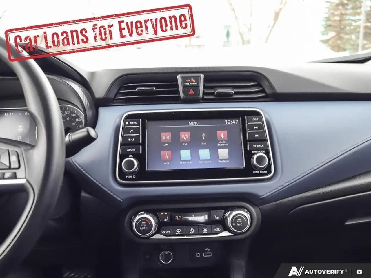 Nissan Versa снимка Nissan Versa