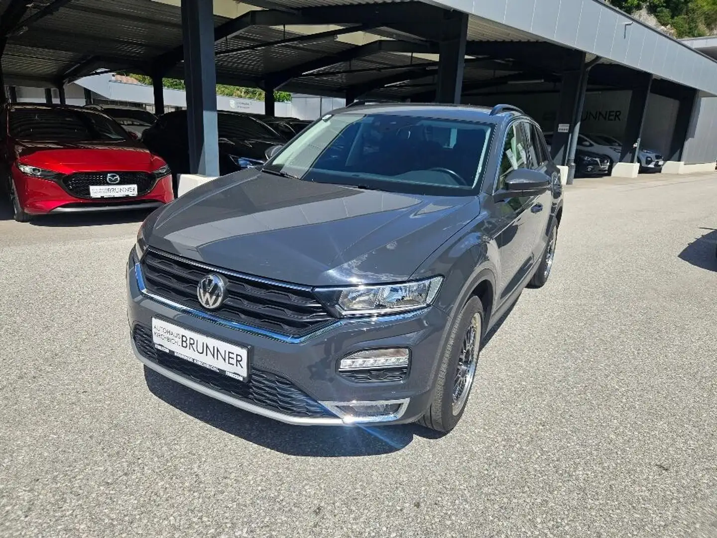 Volkswagen T-Roc 1,0 TSI Design Grau - 2