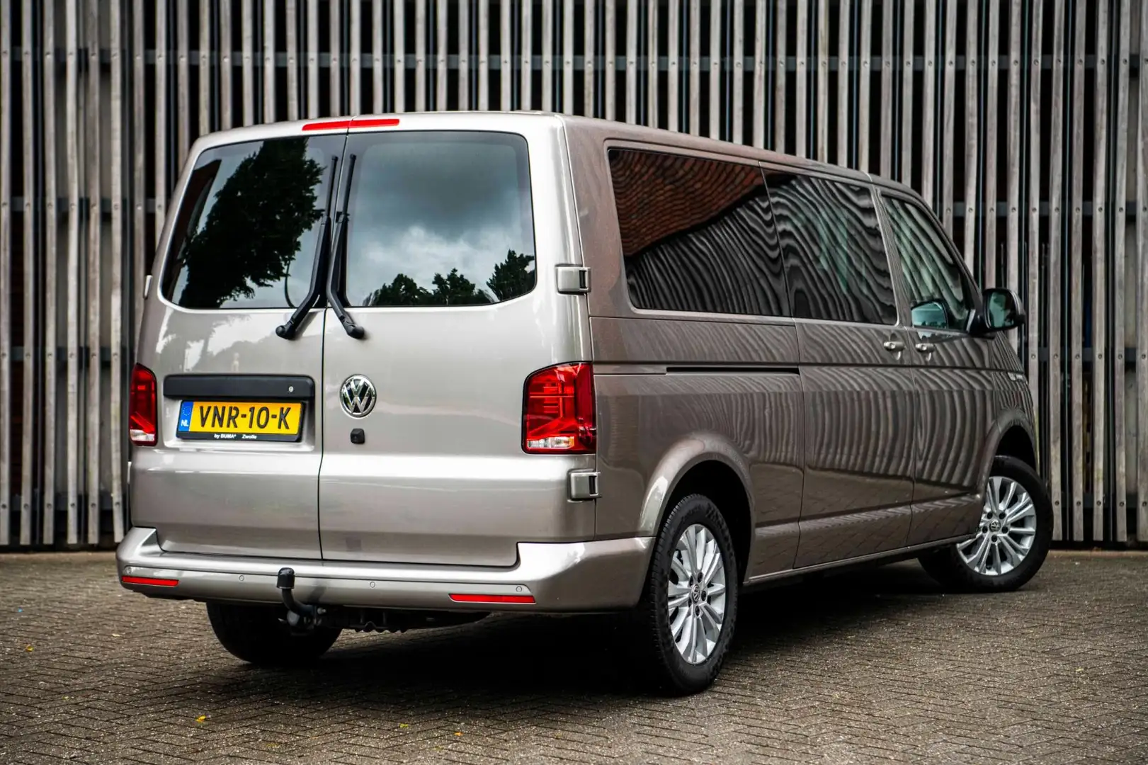 Volkswagen Transporter 2.0 TDi 150pk AUT. L2 Bulli 5-Pers. |Camera|Virtua Gris - 2