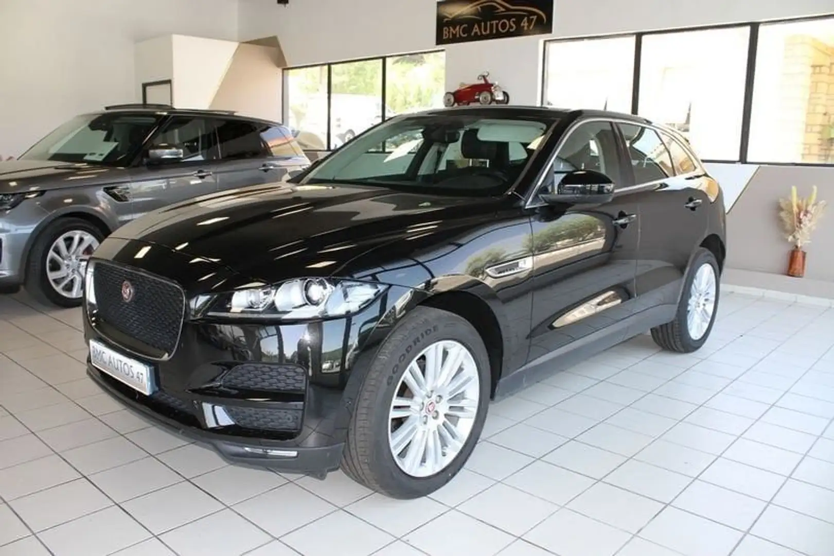 Jaguar F-Pace 2.0 D - 180 ch AWD BVA8 Prestige - 1