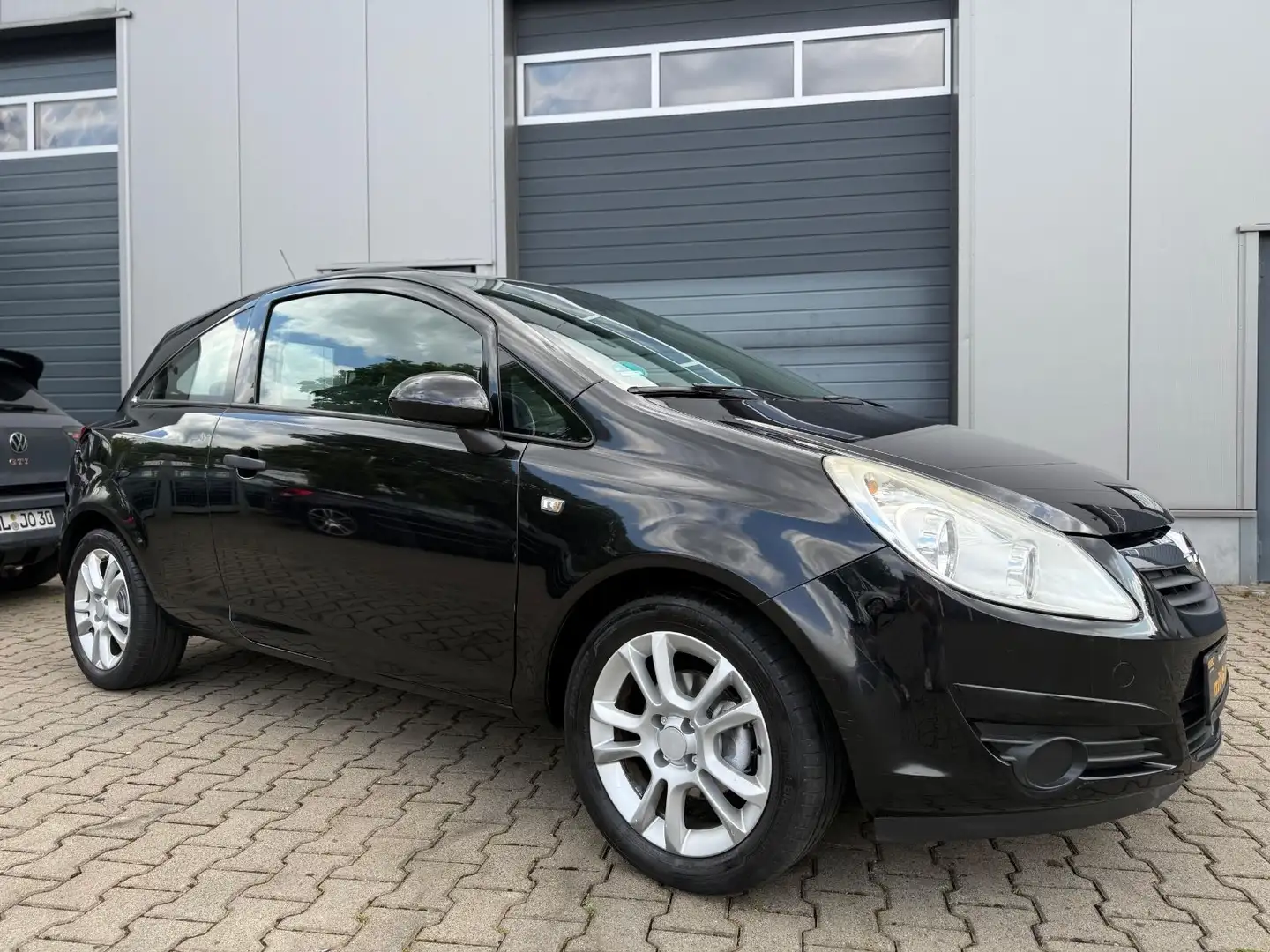 Opel Corsa D Selection "110 Jahre " ALU KLIMA NEUWTG. Noir - 2