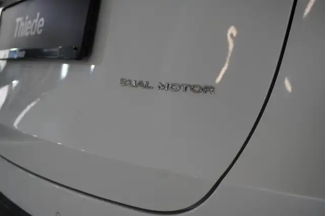 Tesla Model Y view 10
