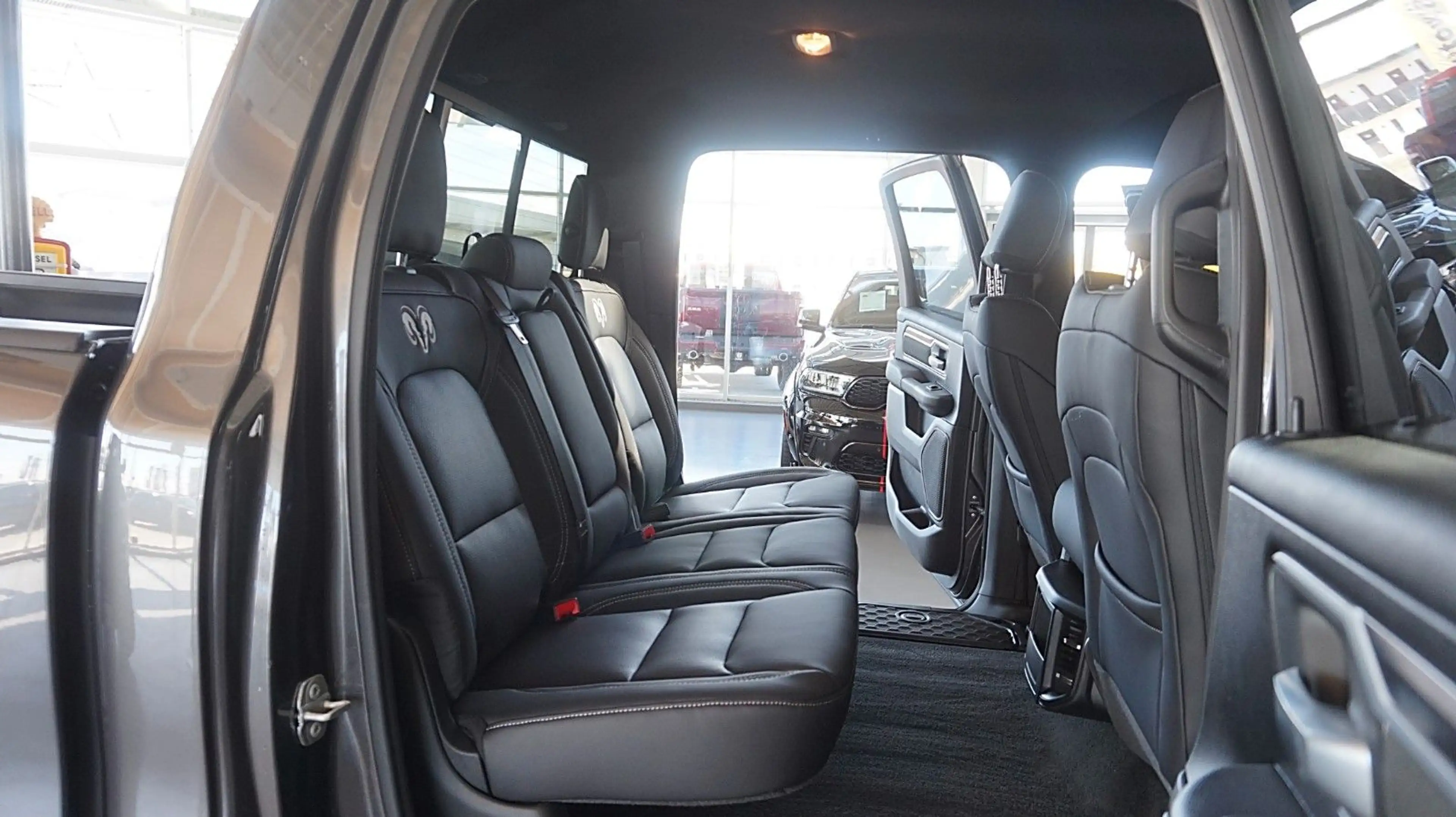 Dodge RAM 1500 HEMI 5.7l Crew-Cab*4x4*6Sitz*LONGBED — photo 13