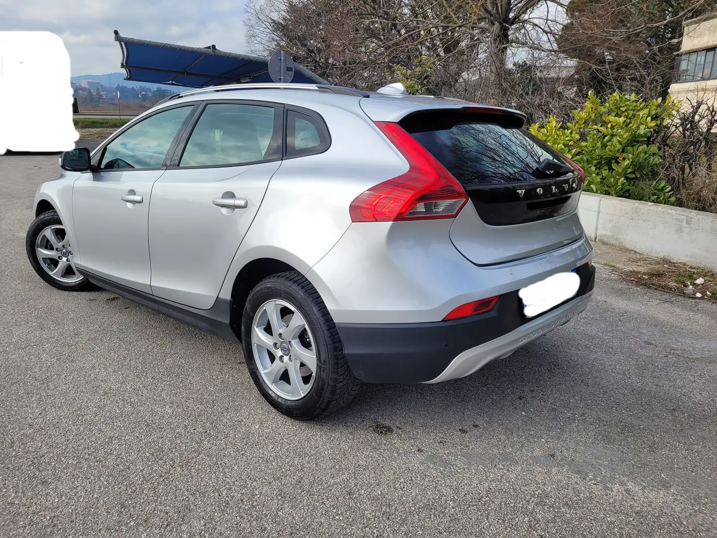 Volvo V40 Cross Country V40 II 2012 Cross Country 1.6 d2 Momentum Argintiu - 2