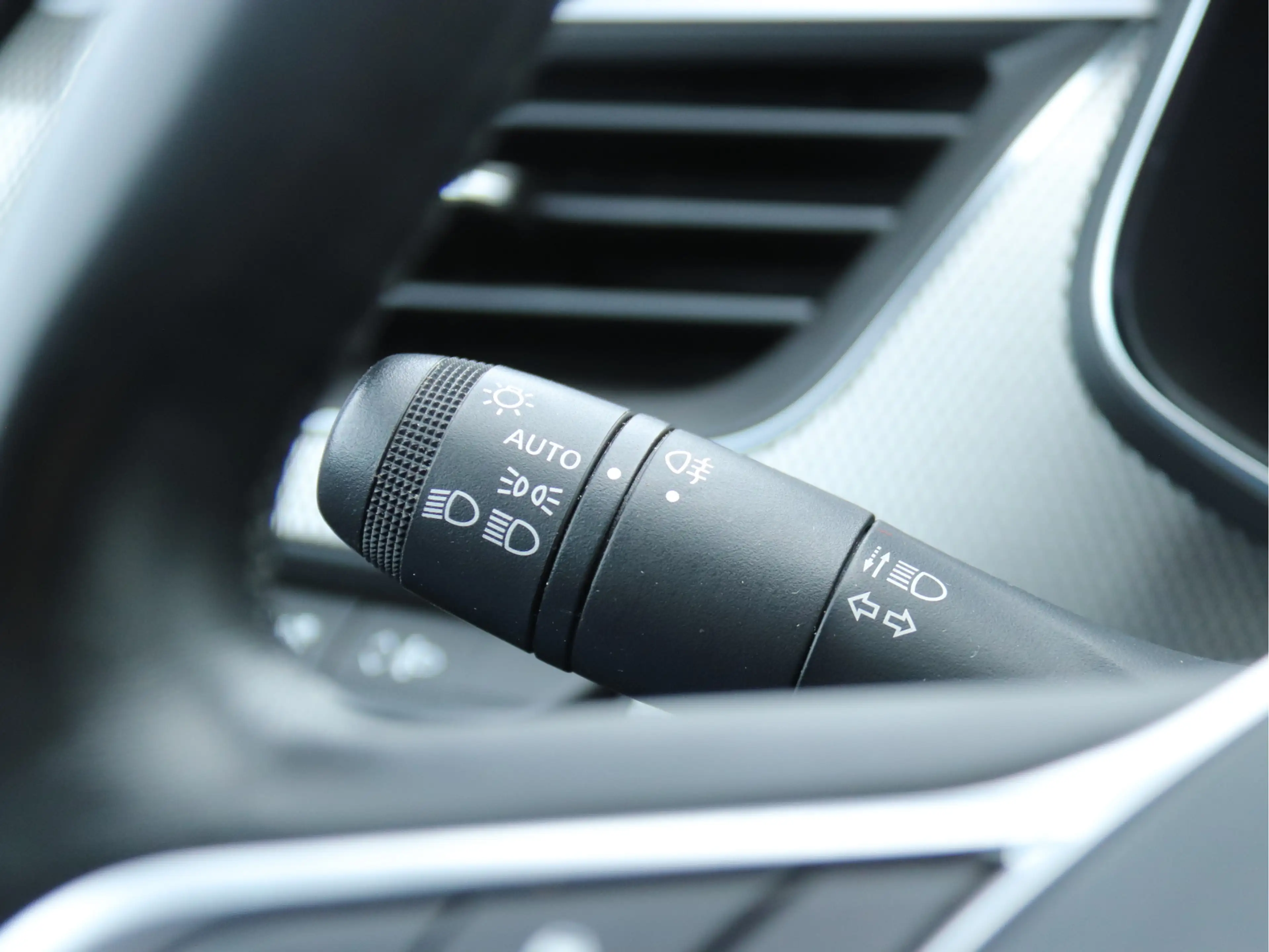 Renault Arkana 1.6 E-Tech Hybrid 145 Intens CAMERA / TREKHAAK / N — photo 12