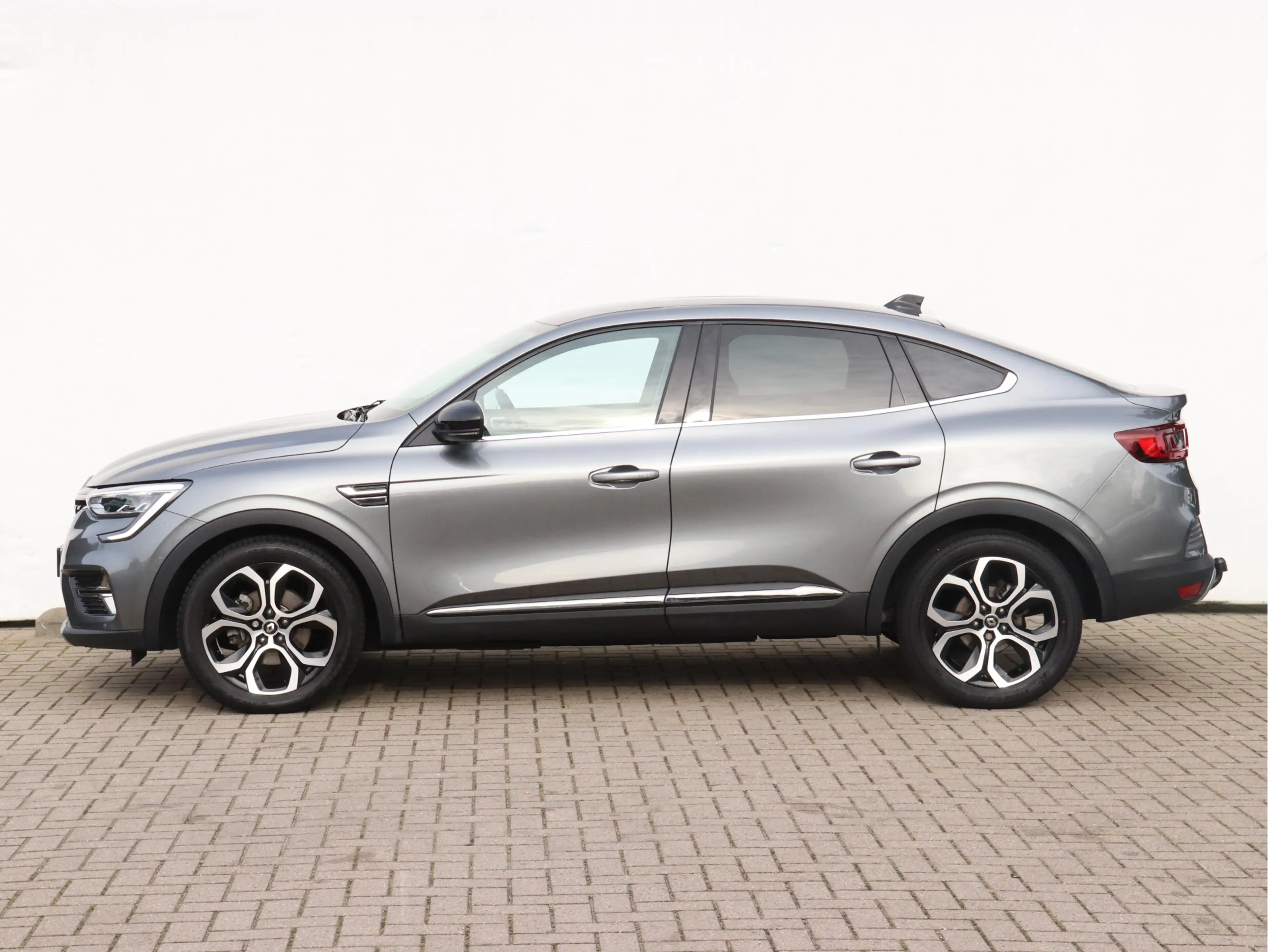Renault Arkana 1.6 E-Tech Hybrid 145 Intens CAMERA / TREKHAAK / N — photo 3