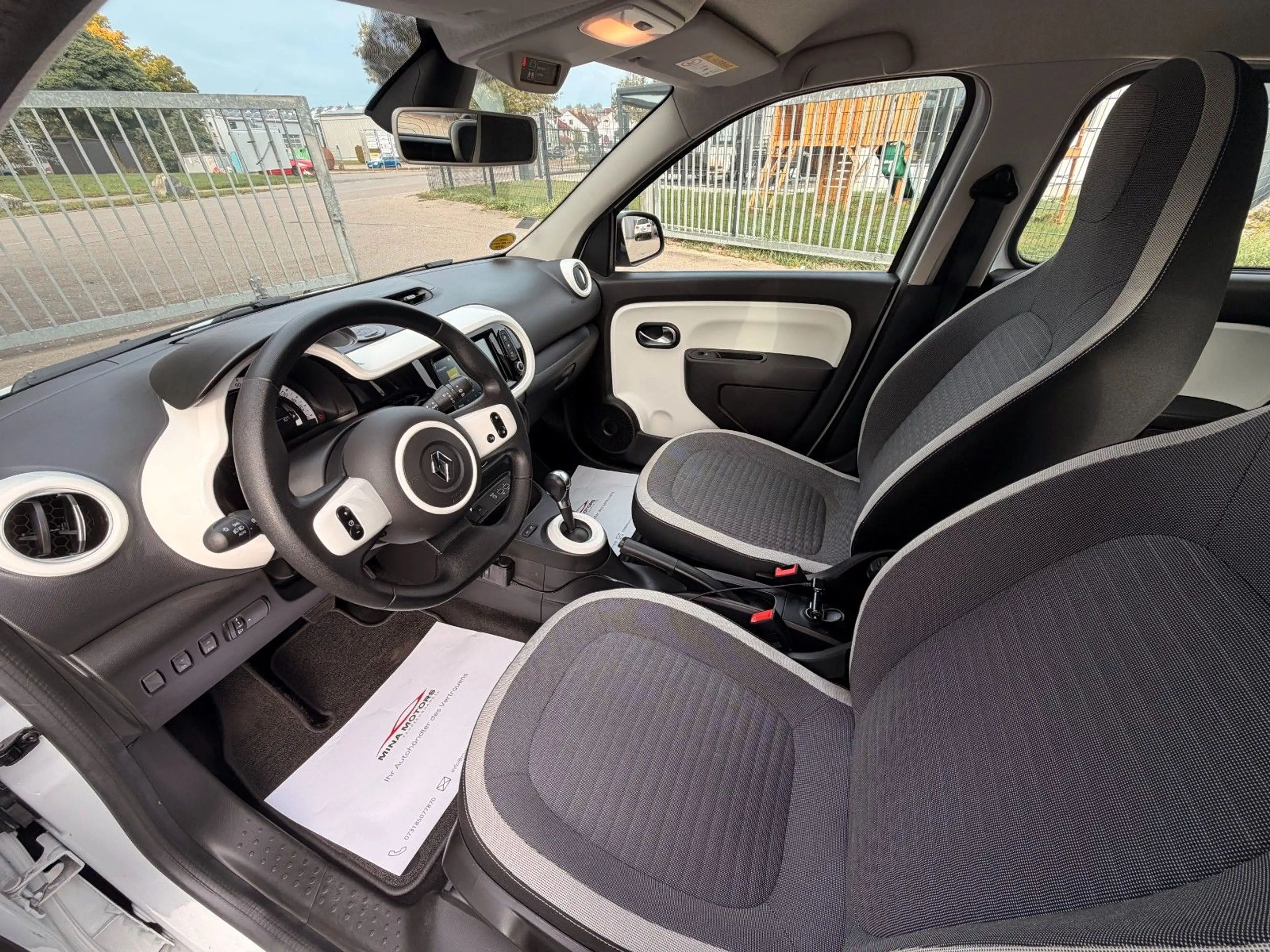 Renault Twingo Zen Electric R&GO Klima SOH — photo 9
