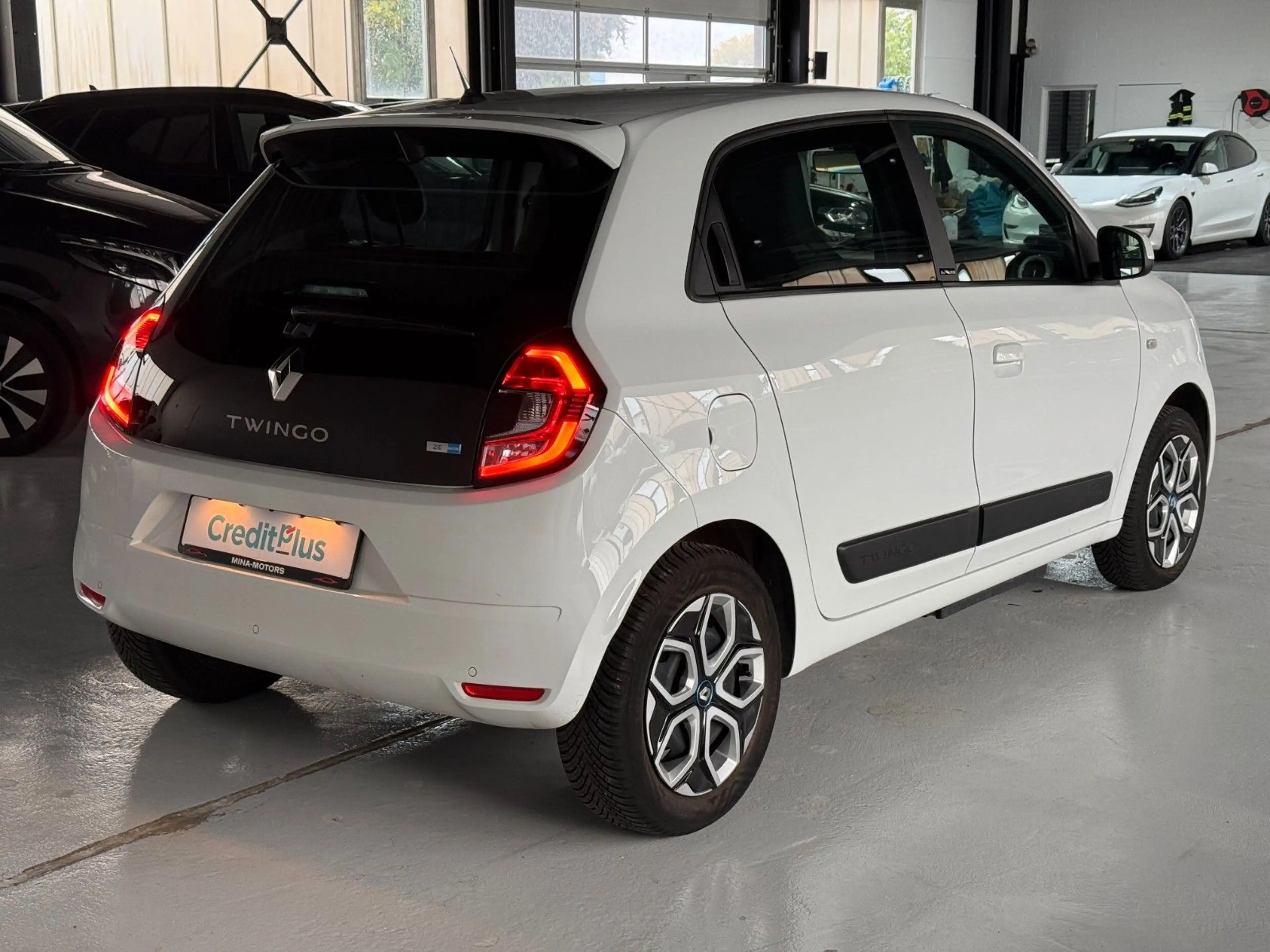 Renault Twingo Zen Electric R&GO Klima SOH — photo 4