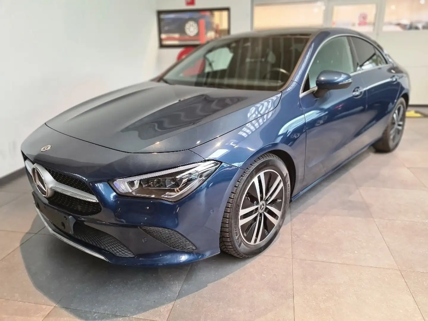 Mercedes-Benz CLA 200 d Business Solution (EU6AP) Bleu - 1
