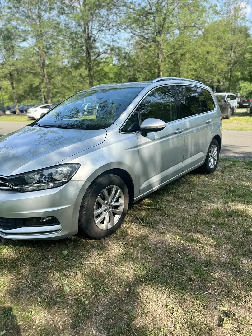 Volkswagen Touran 1.6 TDI SCR (BlueMotion Technology) Comfortline Argent - 2