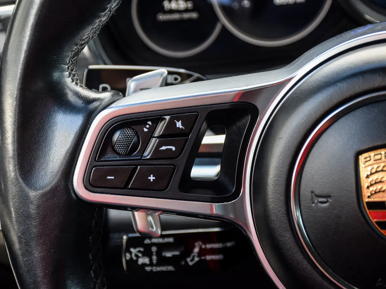 Porsche Panamera снимка Porsche Panamera