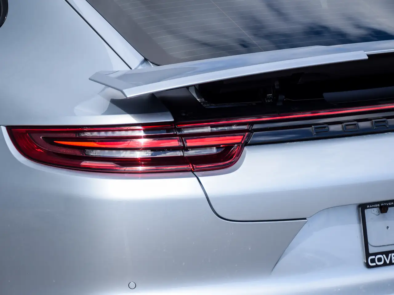 Porsche Panamera снимка Porsche Panamera