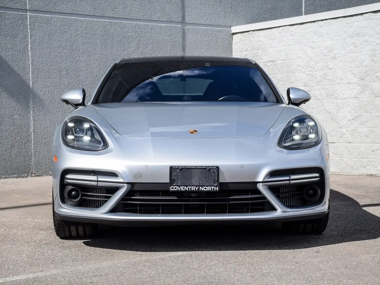 Porsche Panamera снимка Porsche Panamera
