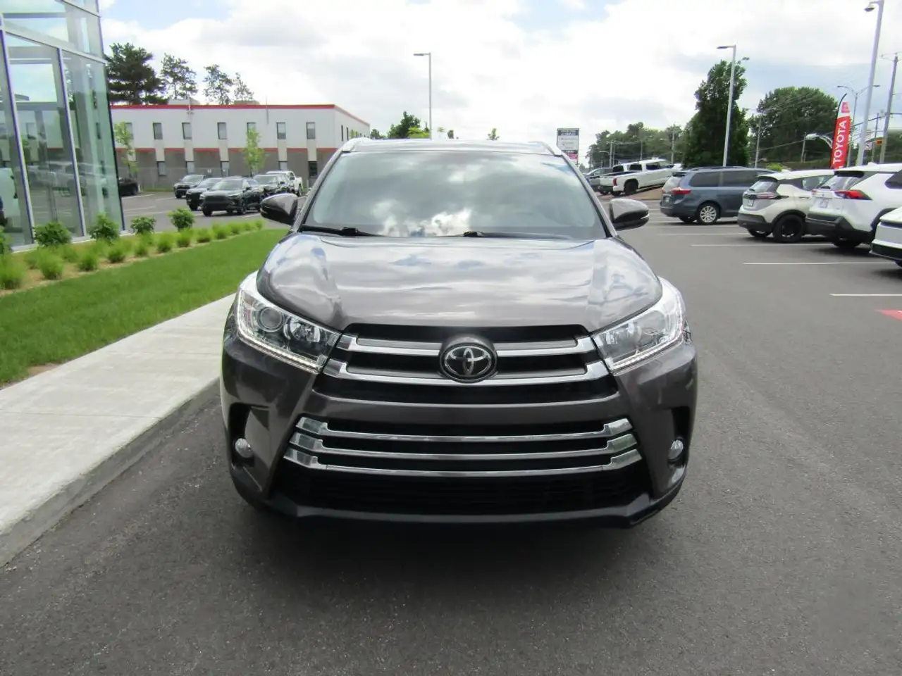 Toyota Highlander photo Toyota Highlander