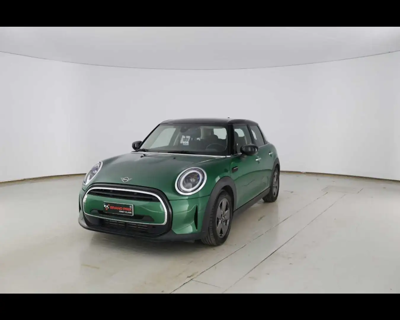 MINI Cooper 1.5 Cooper Classic 5 porte Verde - 1