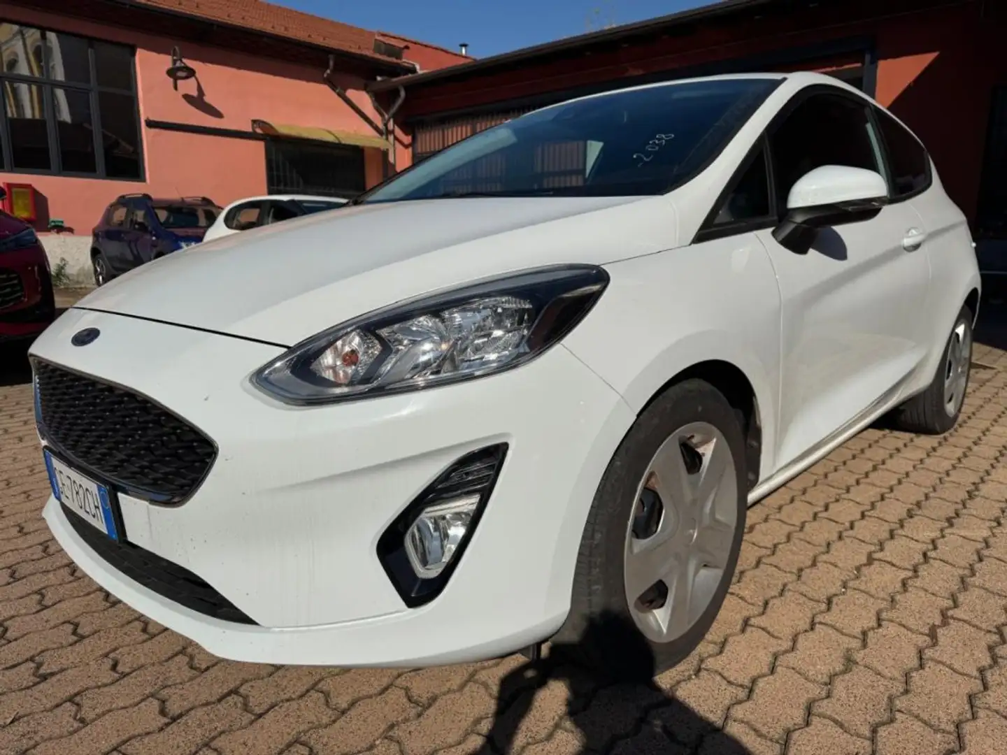 Ford Fiesta 1.0 MHEV 125 CV 3 porte VAN Trend Blanco - 1