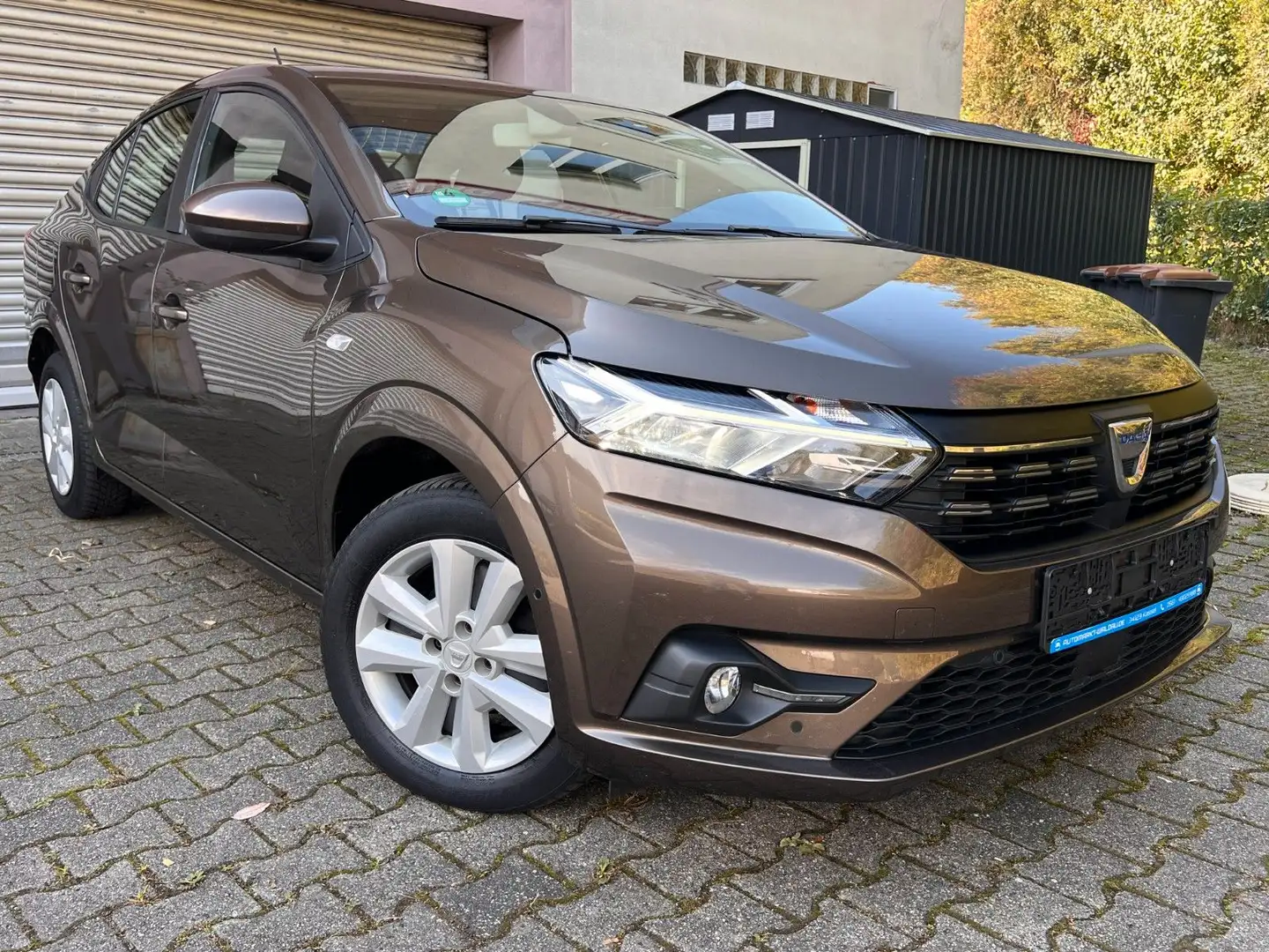 Dacia Logan ECO-G Comfort-LED-NAVI-KAMERA Braun - 1