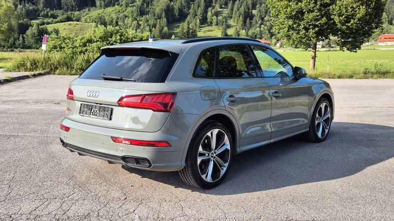 Audi SQ5 3.0 TDI quattro 1. Hand — photo 5