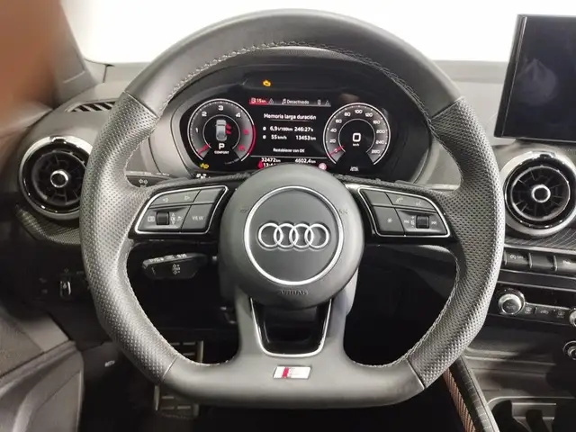 Audi Q2 view 12