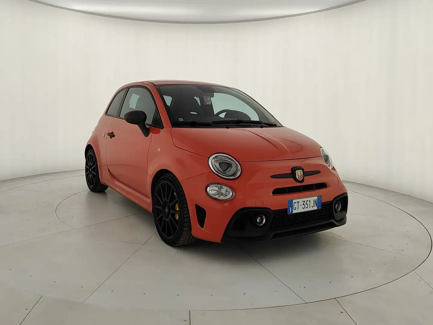 Abarth 695 695 1.4 t-jet Competizione 180cv Orange - 1