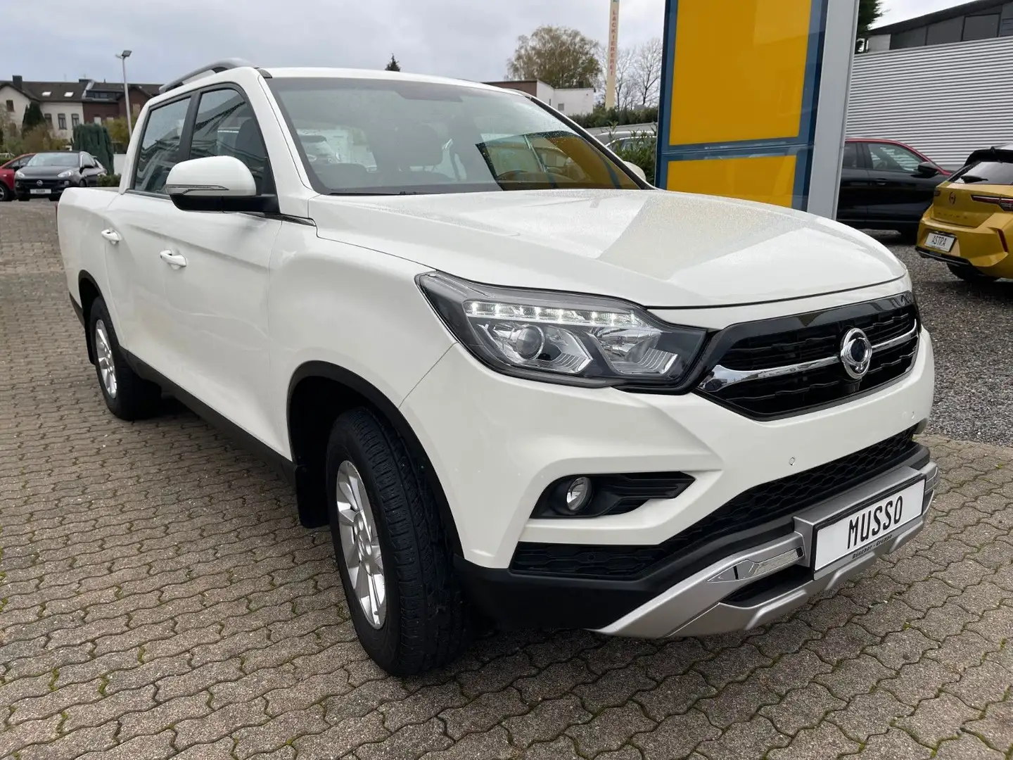 SsangYong Musso Grand 2.2D 4WD Sapphire AT, AHK 3,5to Alb - 1