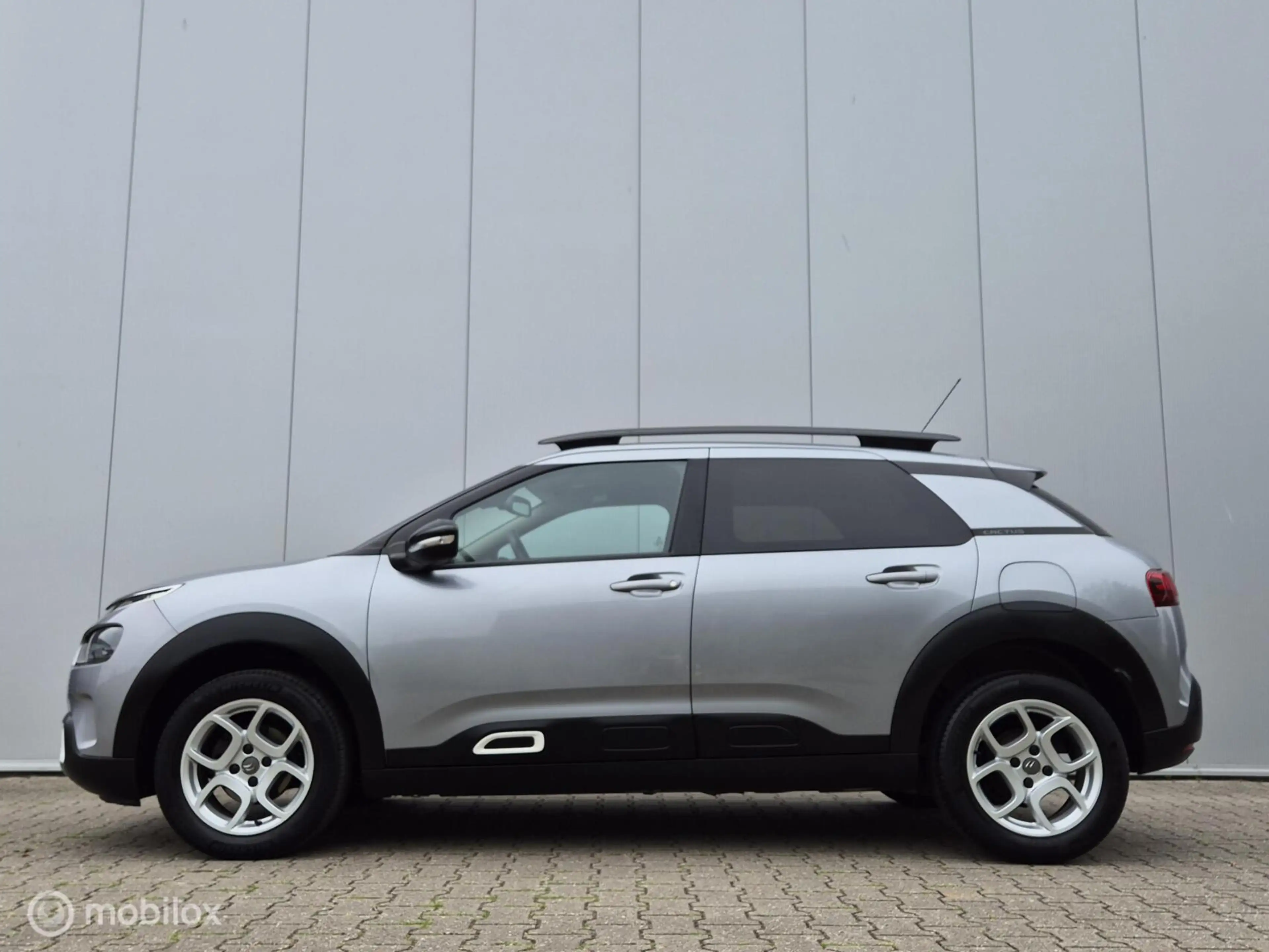 Citroen C4 Cactus 1.2 PURETECH SHINE/STOELVERWARMING/CAMERA/KEYLESS — photo 2