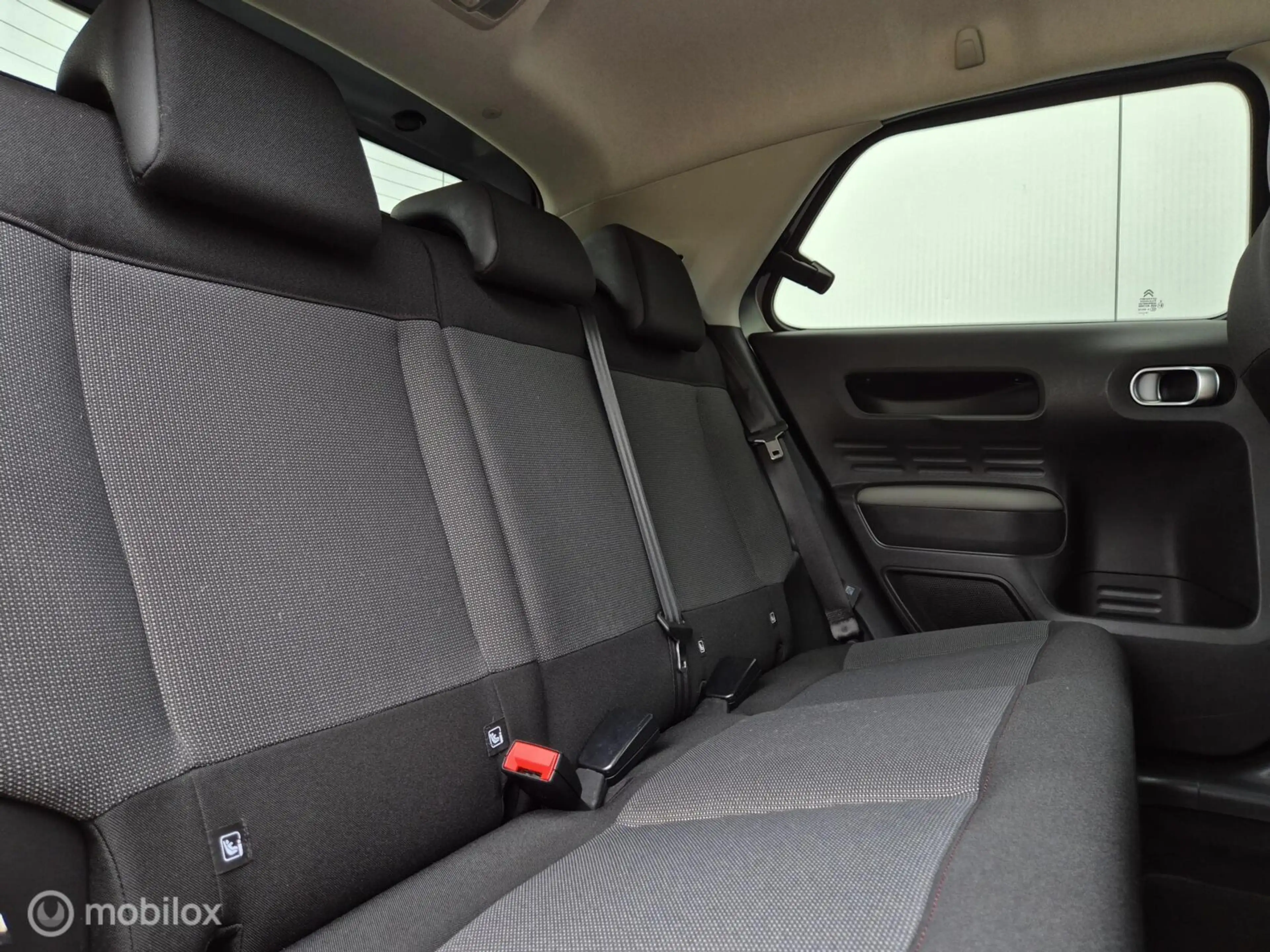 Citroen C4 Cactus 1.2 PURETECH SHINE/STOELVERWARMING/CAMERA/KEYLESS — photo 19