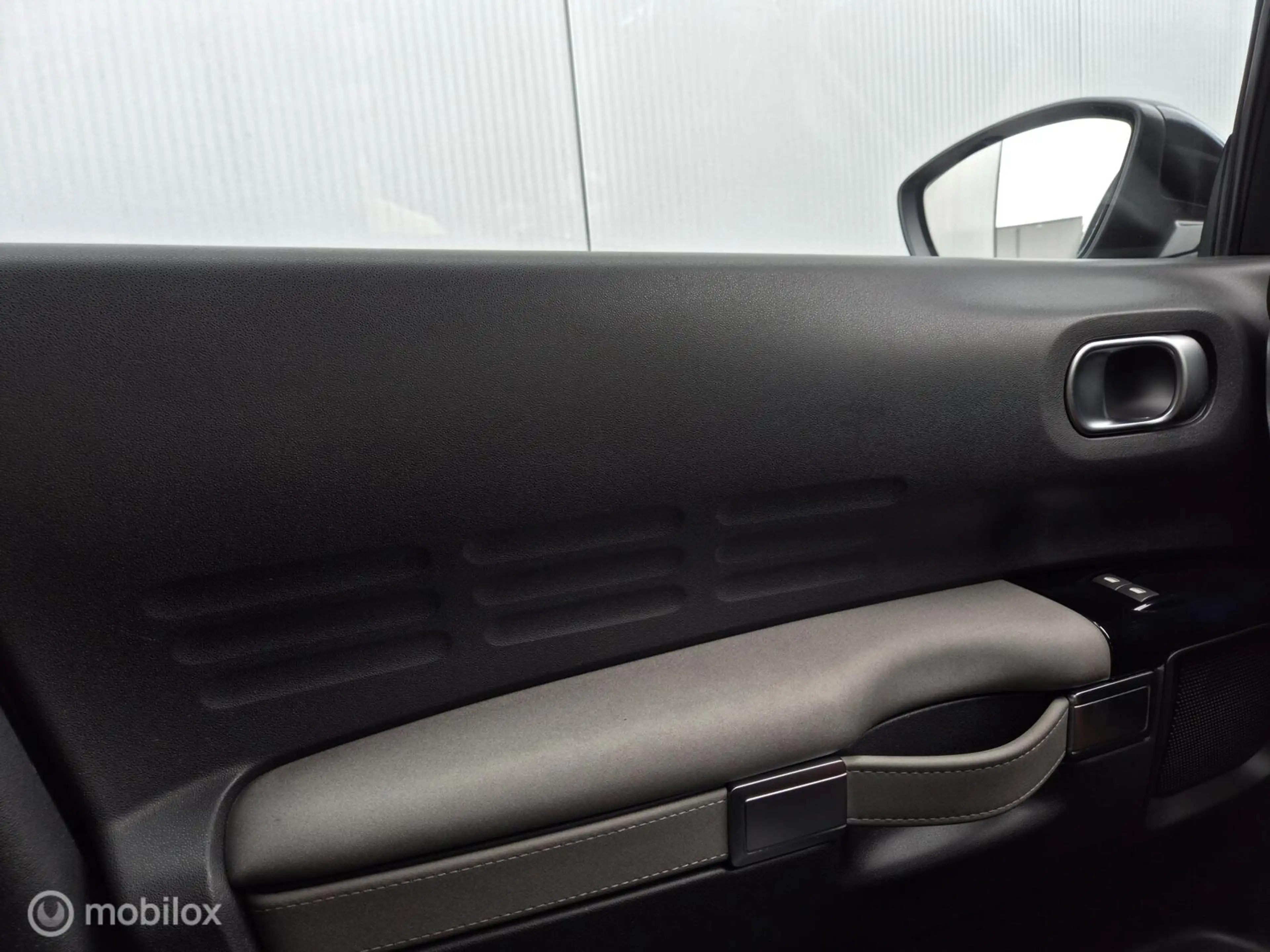 Citroen C4 Cactus 1.2 PURETECH SHINE/STOELVERWARMING/CAMERA/KEYLESS — photo 45
