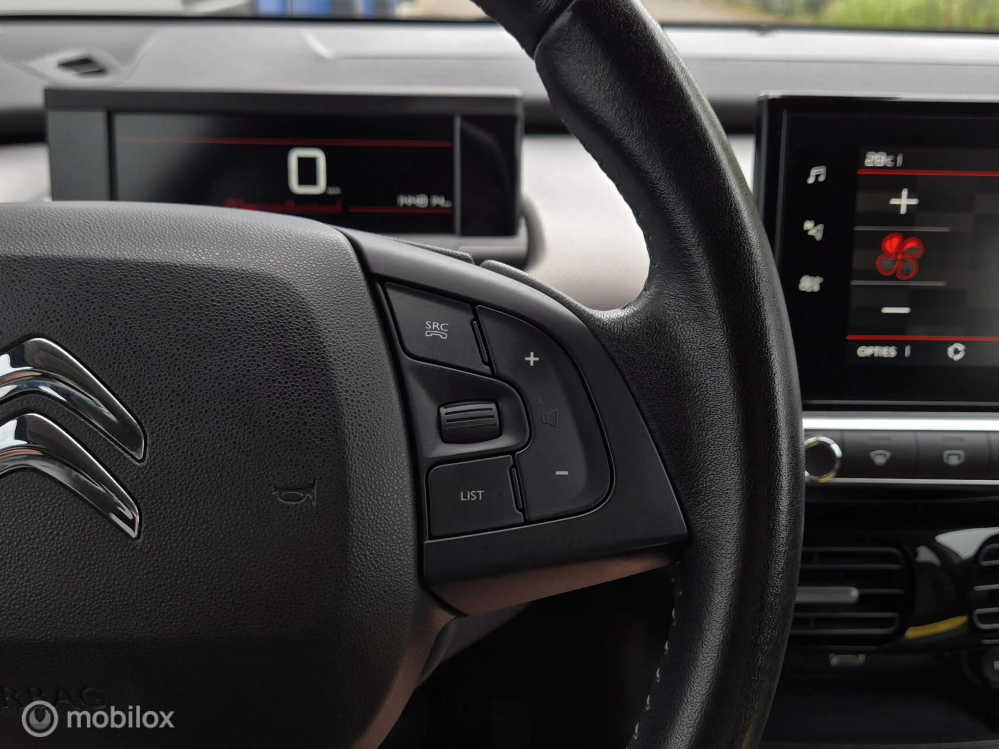 Citroen C4 Cactus 1.2 PURETECH SHINE/STOELVERWARMING/CAMERA/KEYLESS — photo 39