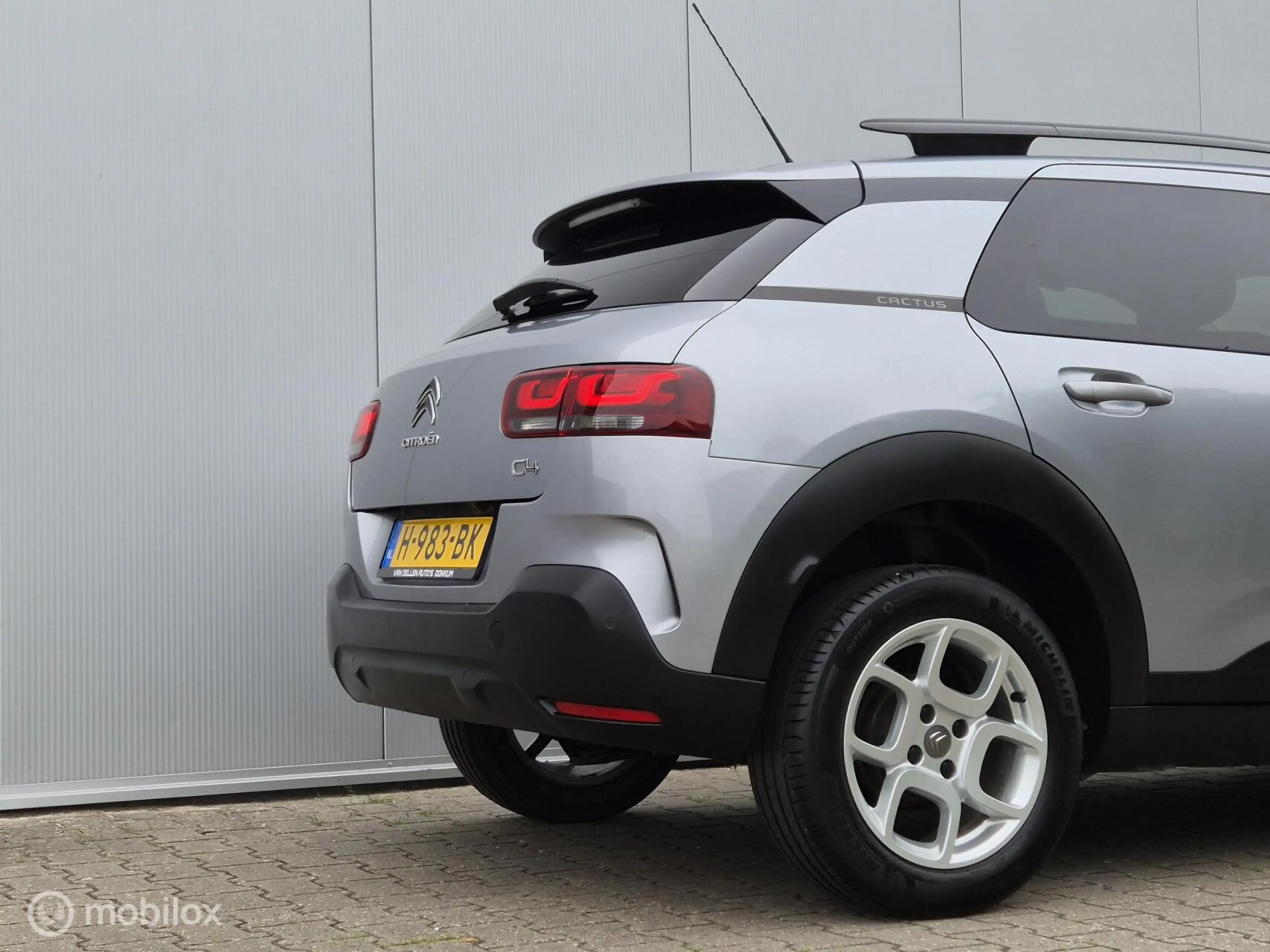Citroen C4 Cactus 1.2 PURETECH SHINE/STOELVERWARMING/CAMERA/KEYLESS — photo 9