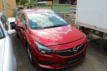 1.5 D Sports Tourer - MOTORSCHADEN -