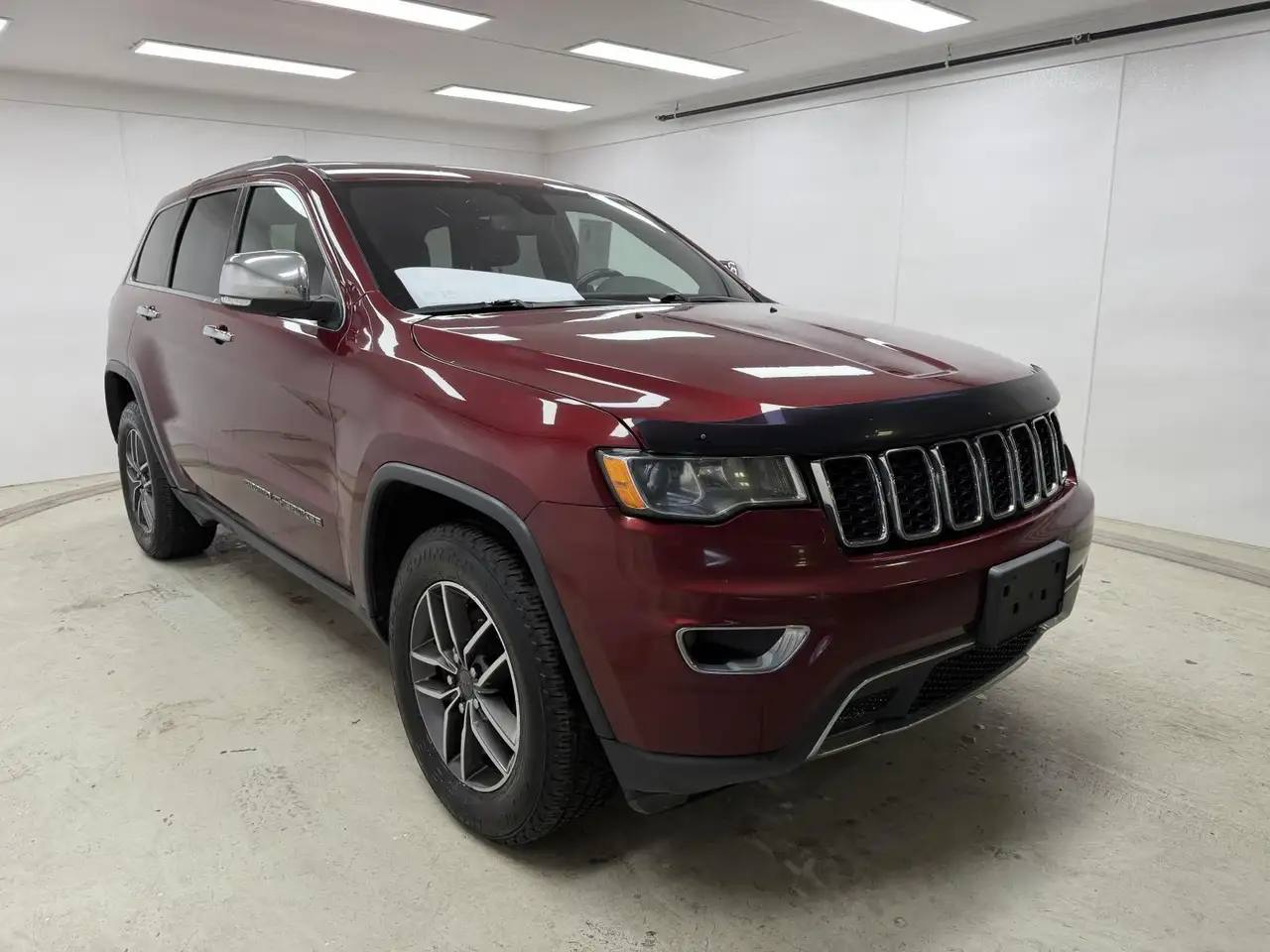 Jeep Grand Cherokee photo Jeep Grand Cherokee