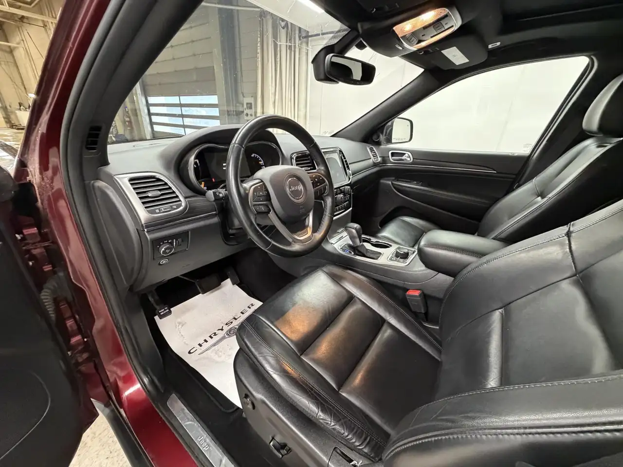 Jeep Grand Cherokee photo Jeep Grand Cherokee