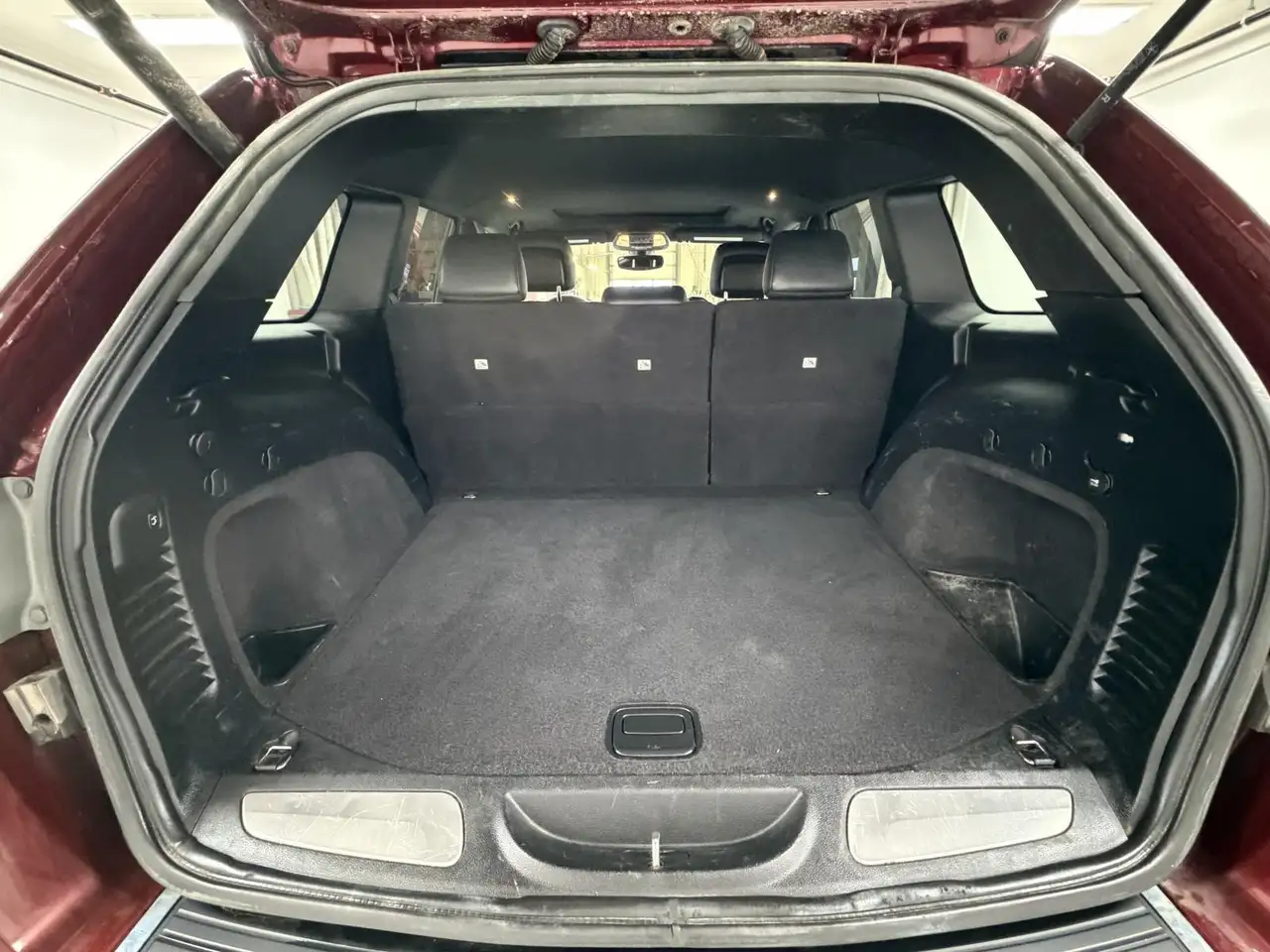 Jeep Grand Cherokee photo Jeep Grand Cherokee