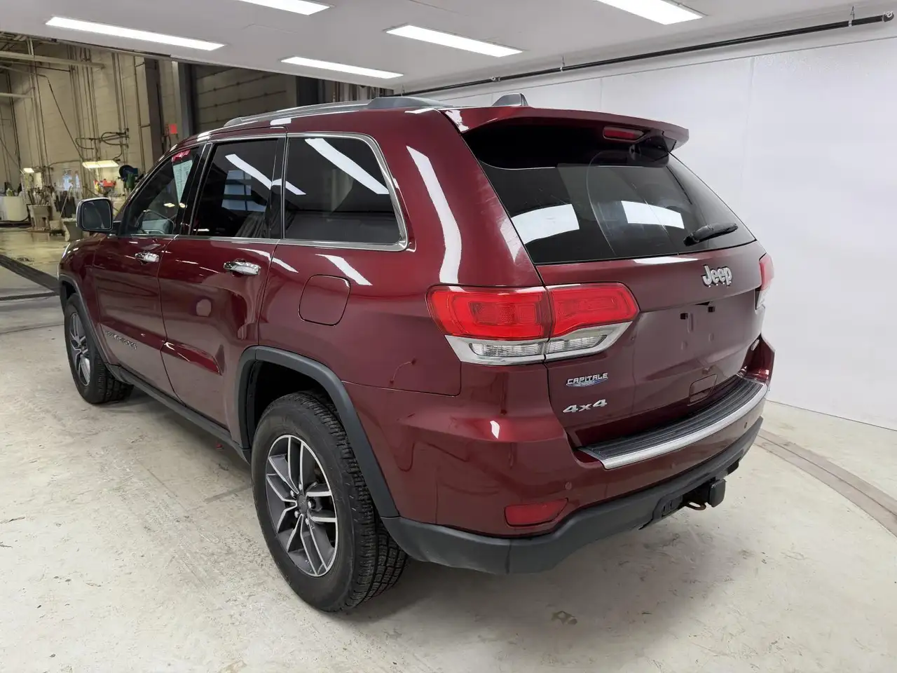 Jeep Grand Cherokee photo Jeep Grand Cherokee