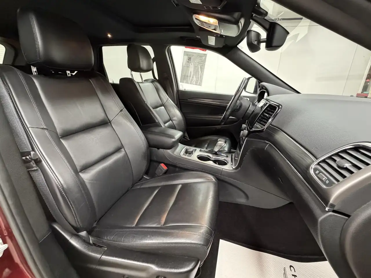 Jeep Grand Cherokee photo Jeep Grand Cherokee