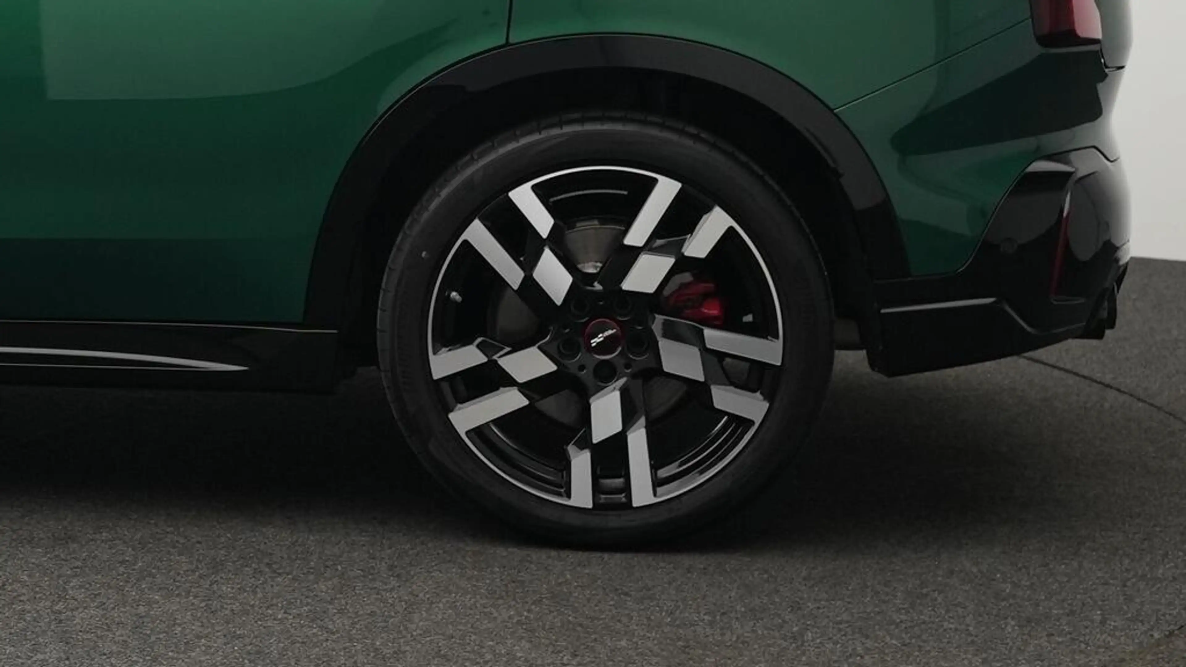 MINI JCW Countryman All4 John Cooper Works Trim — photo 10
