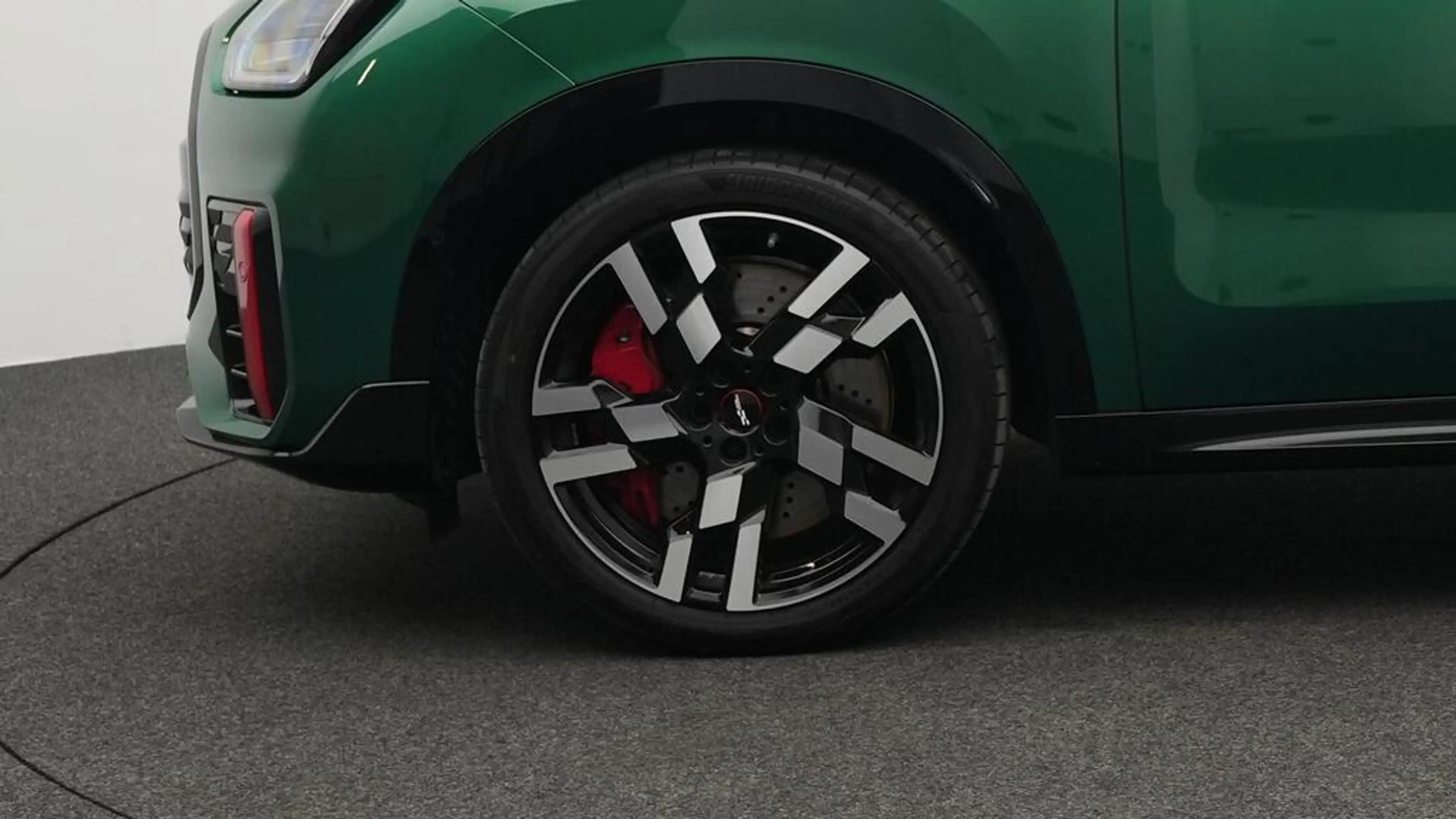 MINI JCW Countryman All4 John Cooper Works Trim — photo 9