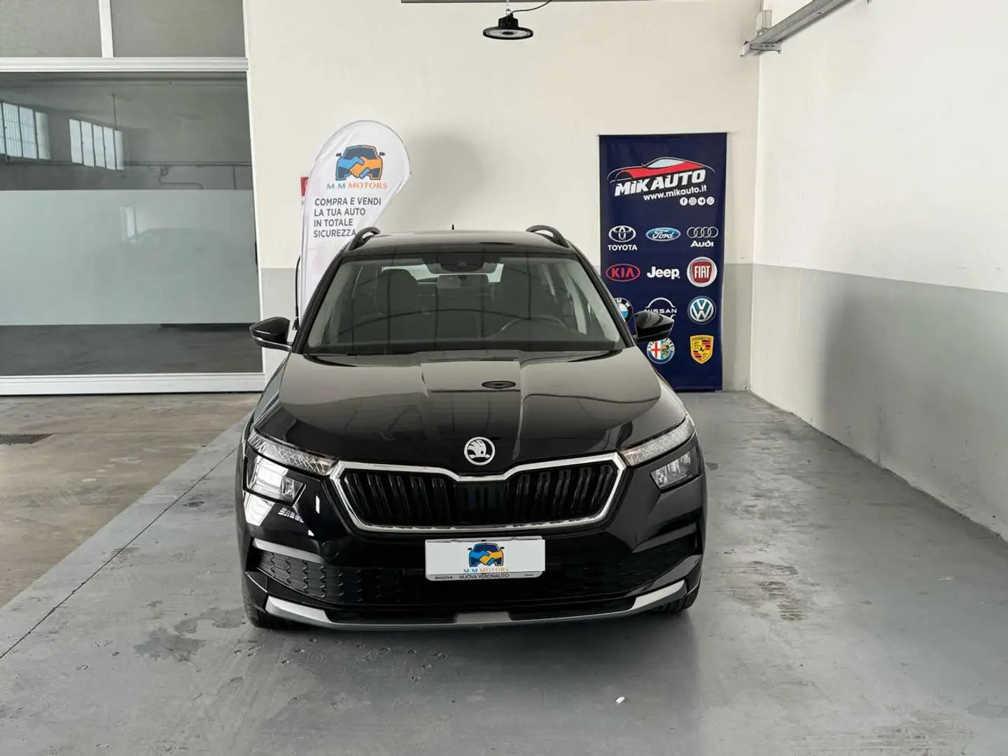 Skoda Kamiq 1.0 TSI 110 CV DSG Ambition Negro - 1