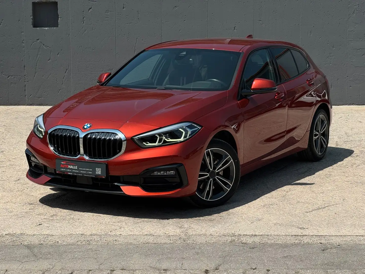 BMW 118 i Steptr Sport Line PDC LED SHZ LC Prof Temp Orange - 1