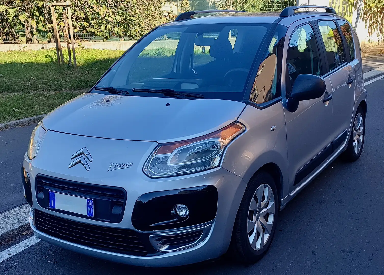 Citroen C3 Picasso 1.4 VTI + GPL Exclusive Style Argento - 1
