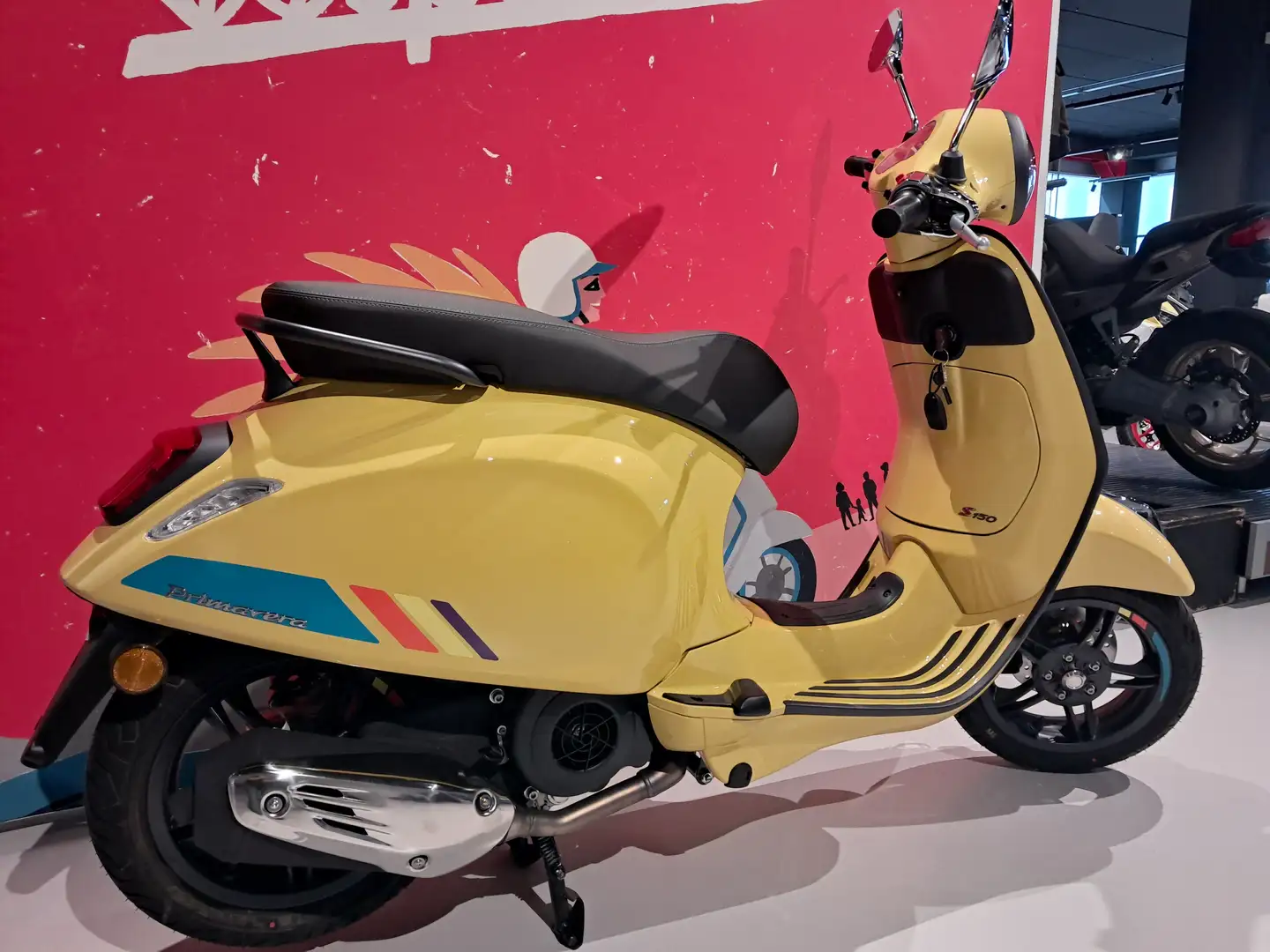 Vespa Primavera 150 3V S Galben - 2