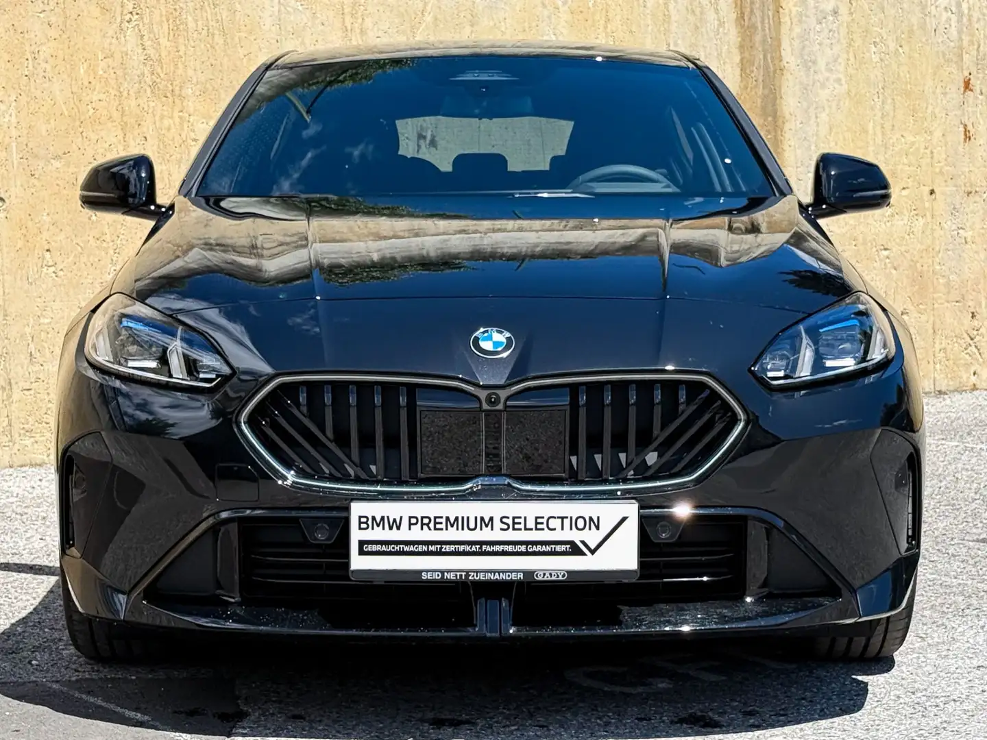 BMW 120 i M-Sportpaket Schwarz - 2